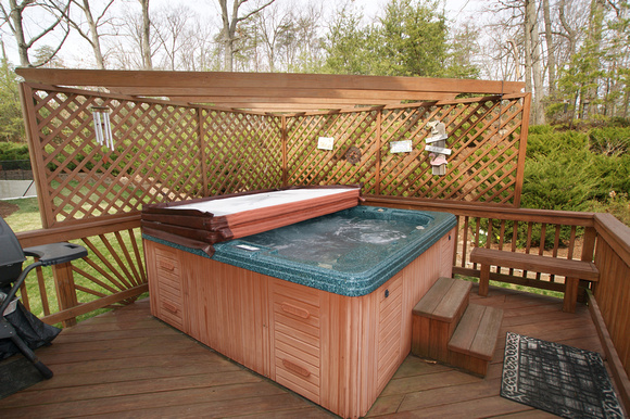Upper Deck with Hot Tub