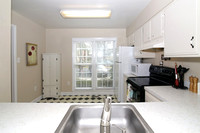 Kitchen - view 3